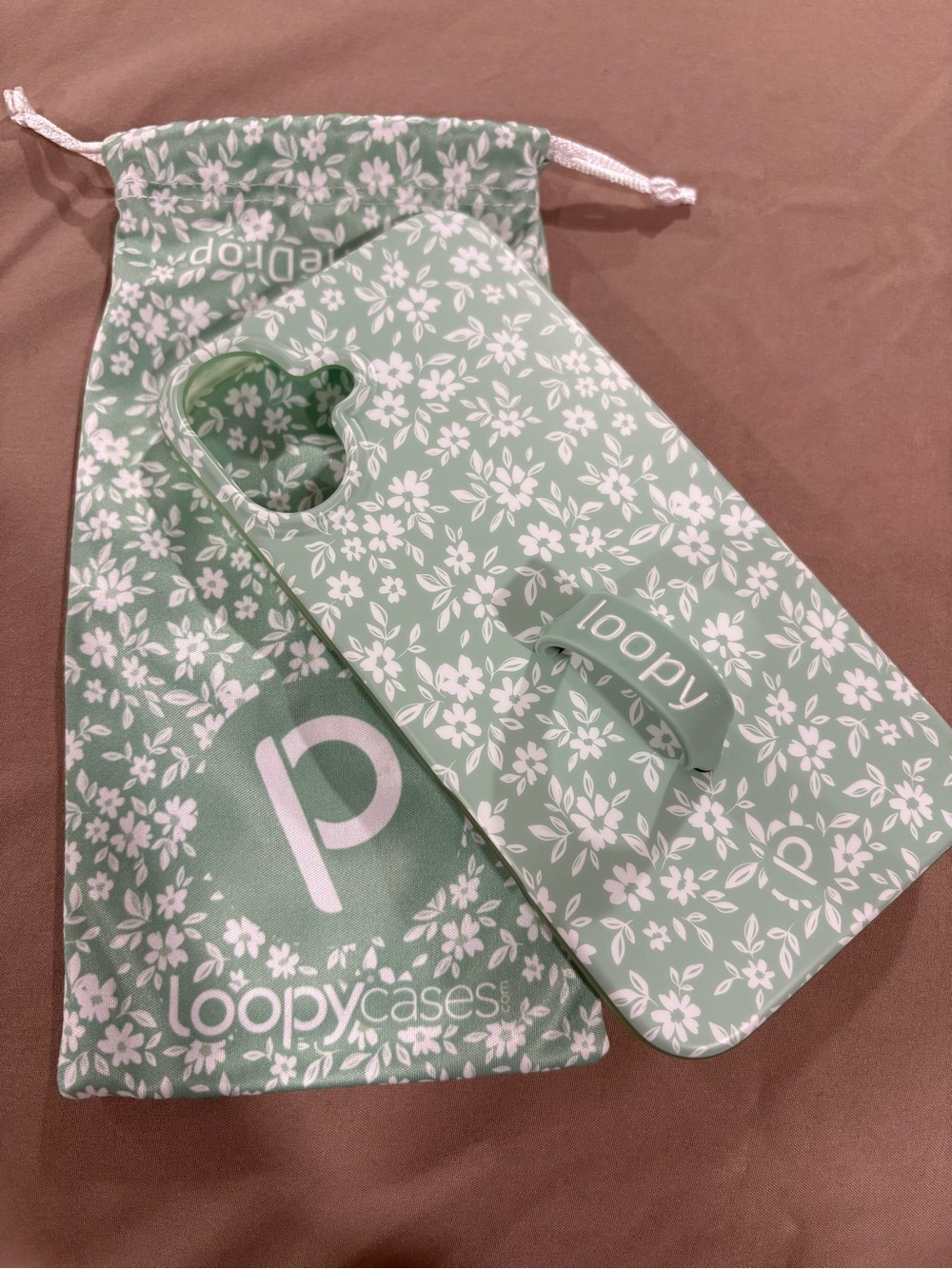 iPhone 16 plus loopy case